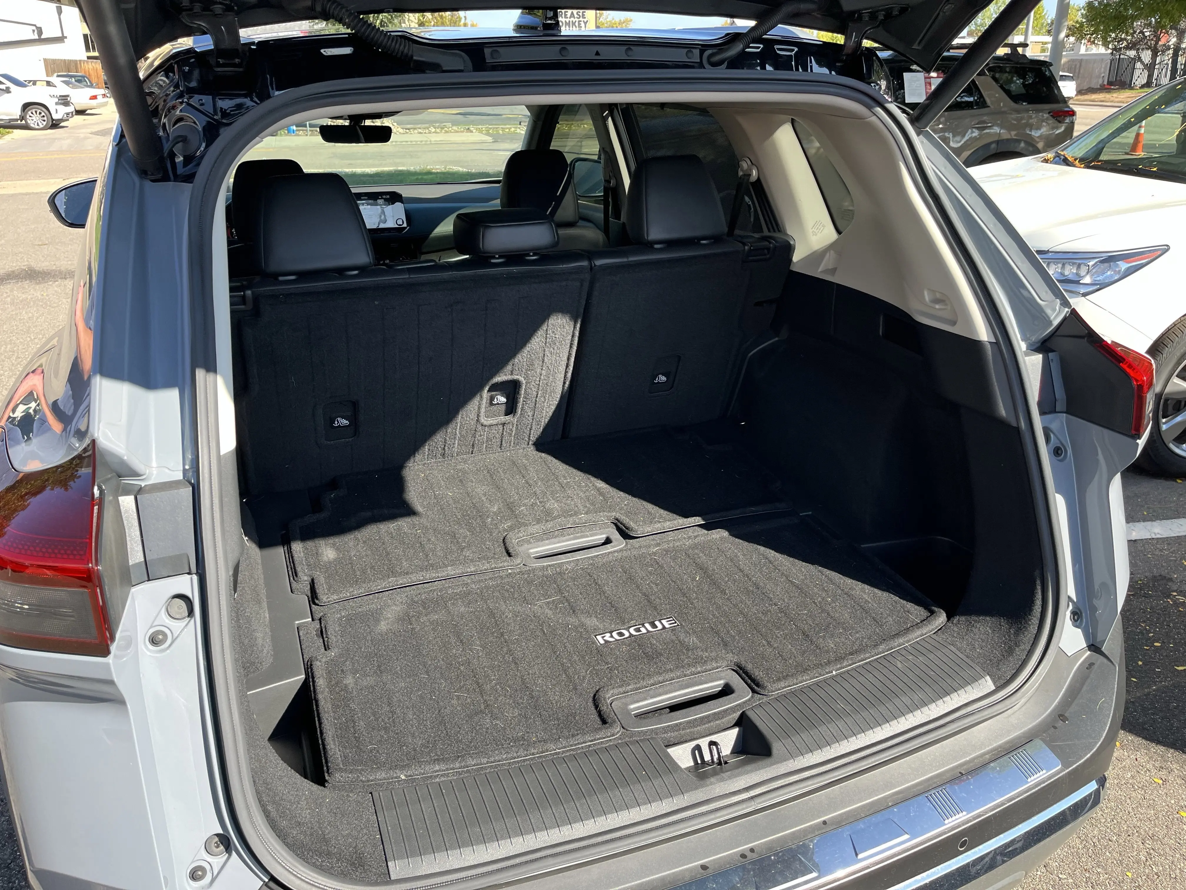 2022 Nissan Rogue Platinum photo 22