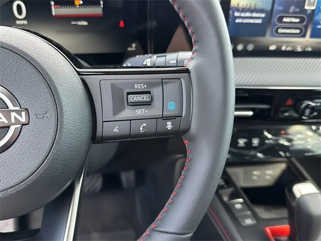 2026 Nissan Kicks SR photo 18