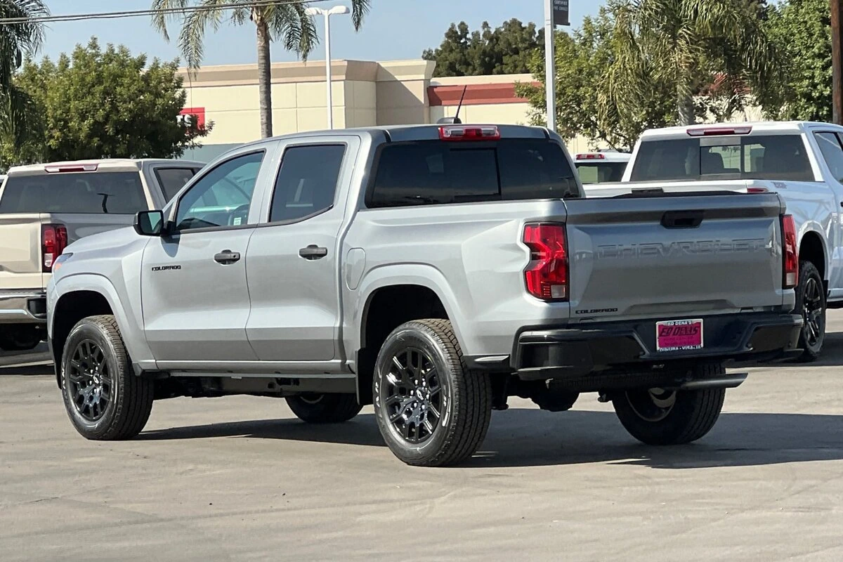 2026 Chevrolet Colorado Work Truck - Photo 7