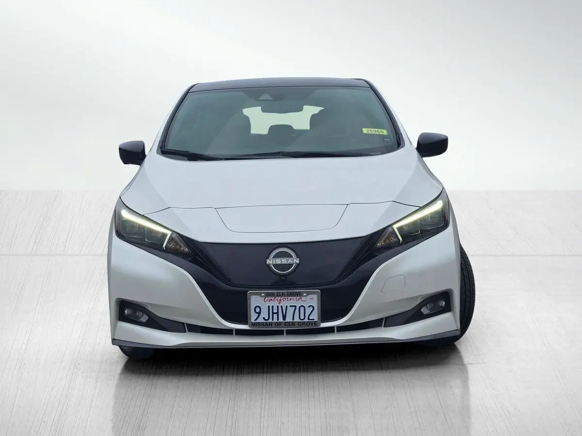2024 Nissan Leaf SV Plus photo 2