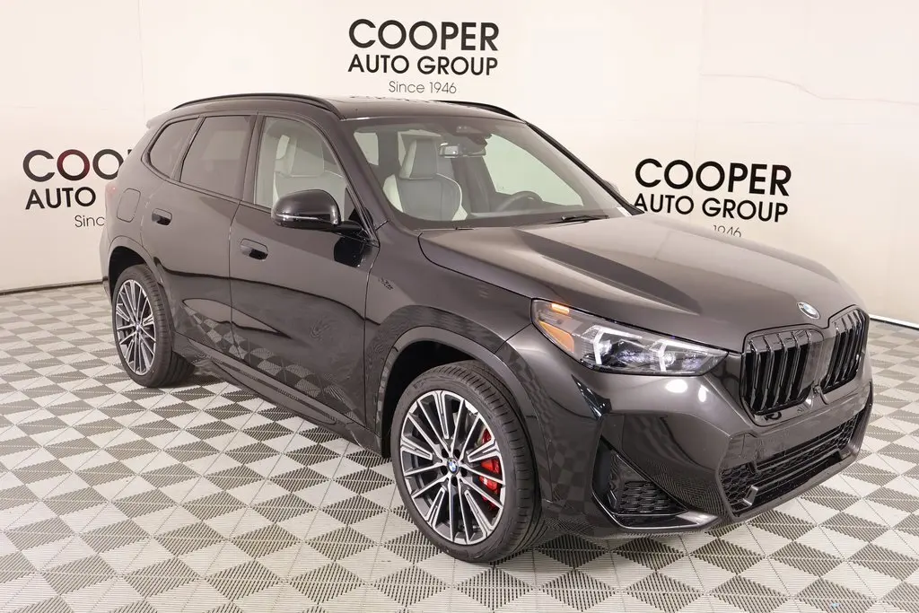 2026 BMW X1 28i's photo