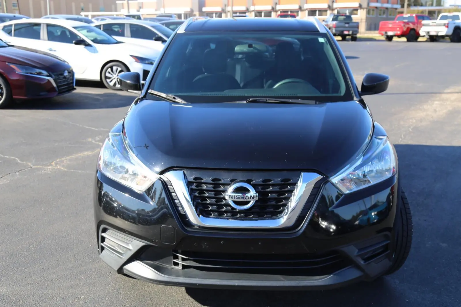 Used 2018 Nissan Kicks SV with VIN 3N1CP5CU3JL530846 for sale in Texarkana, TX