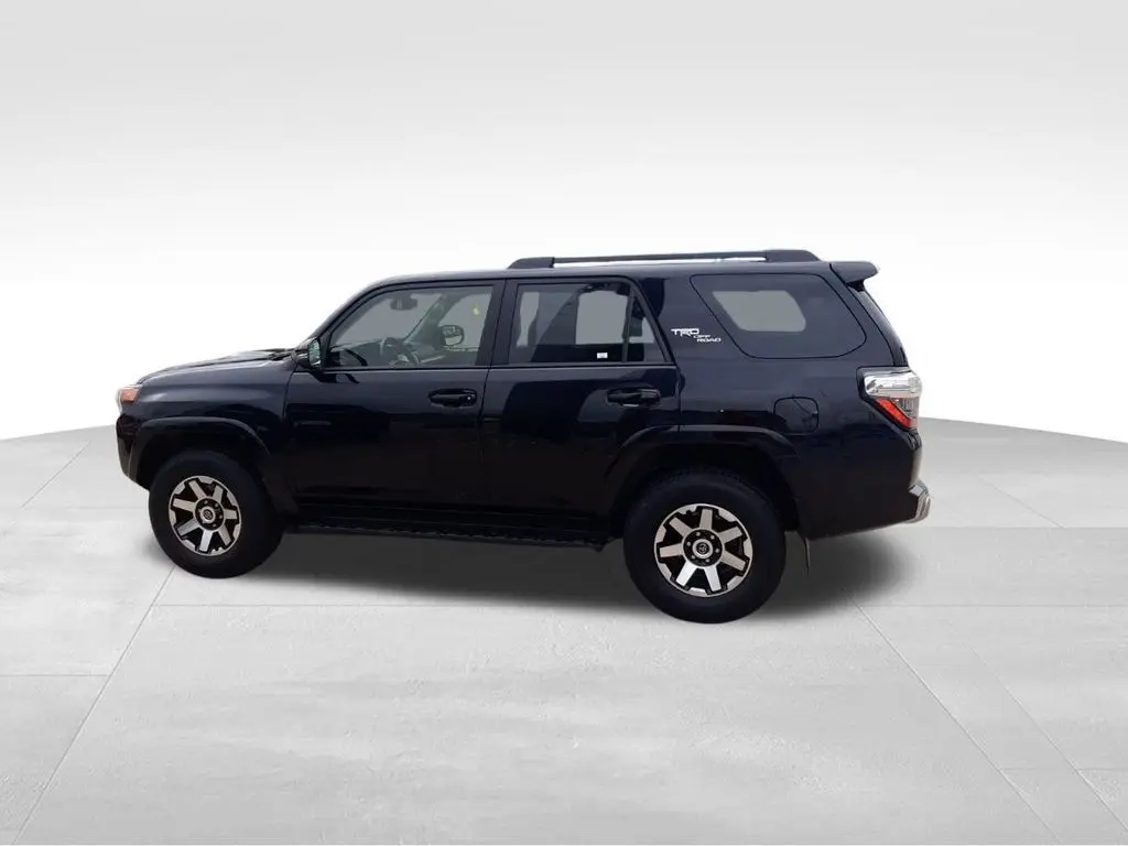 2024 Toyota 4Runner TRD Off-Road Premium photo 4