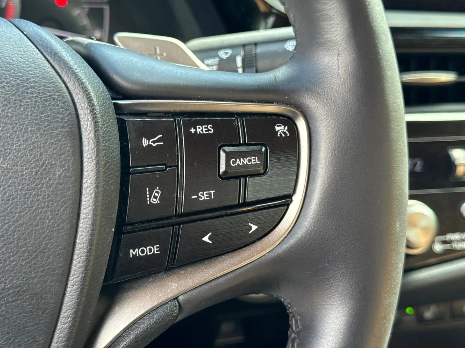 2023 Lexus ES Premium photo 20