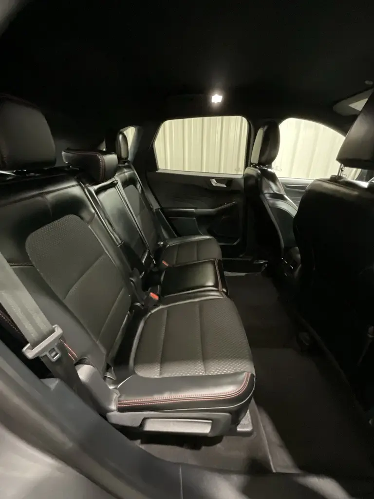 2025 Ford Escape ST-Line photo 11