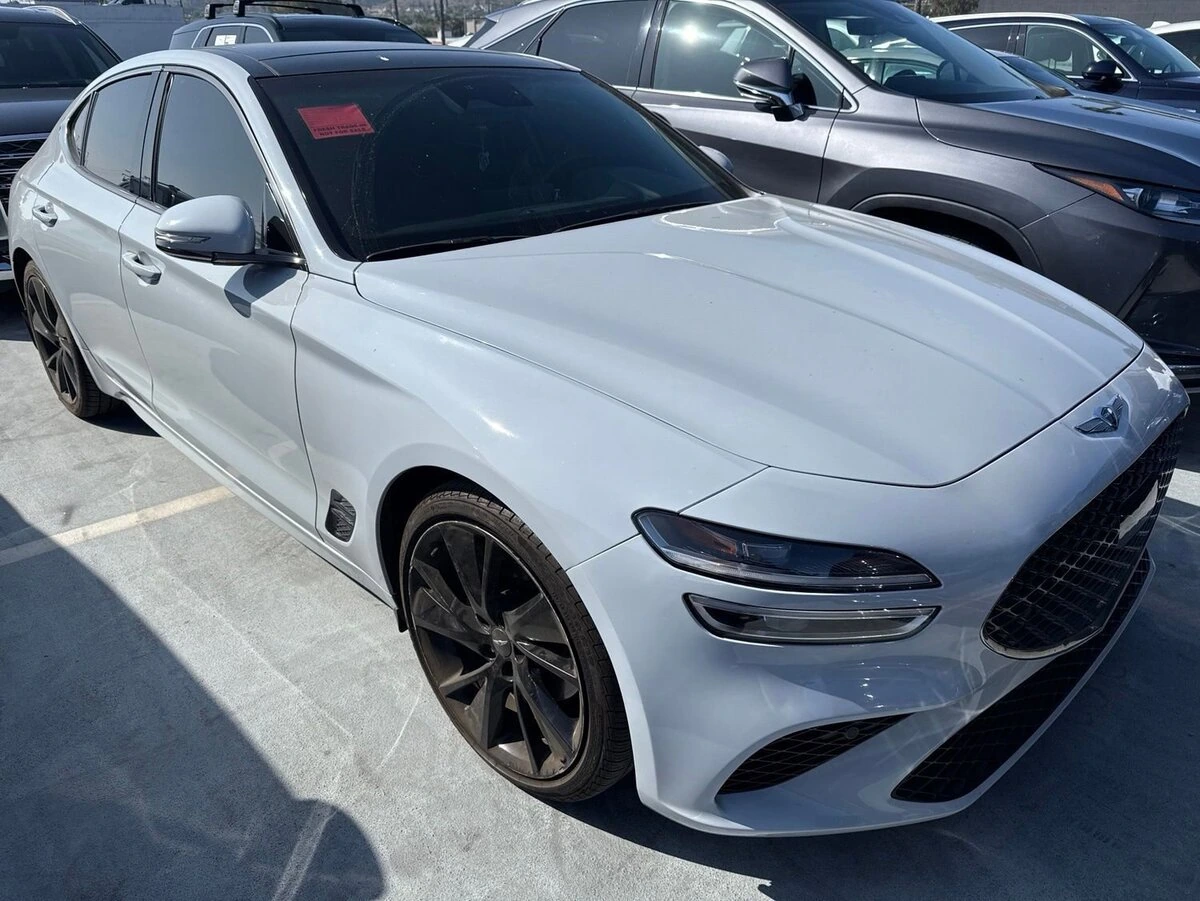 2023 Genesis G70 2.0T Standard's photo