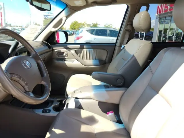 2006 Toyota Sequoia Limited photo 11