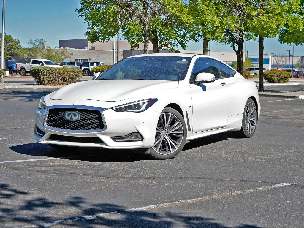 2018 INFINITI Q60 3.0t LUXE AWD's photo