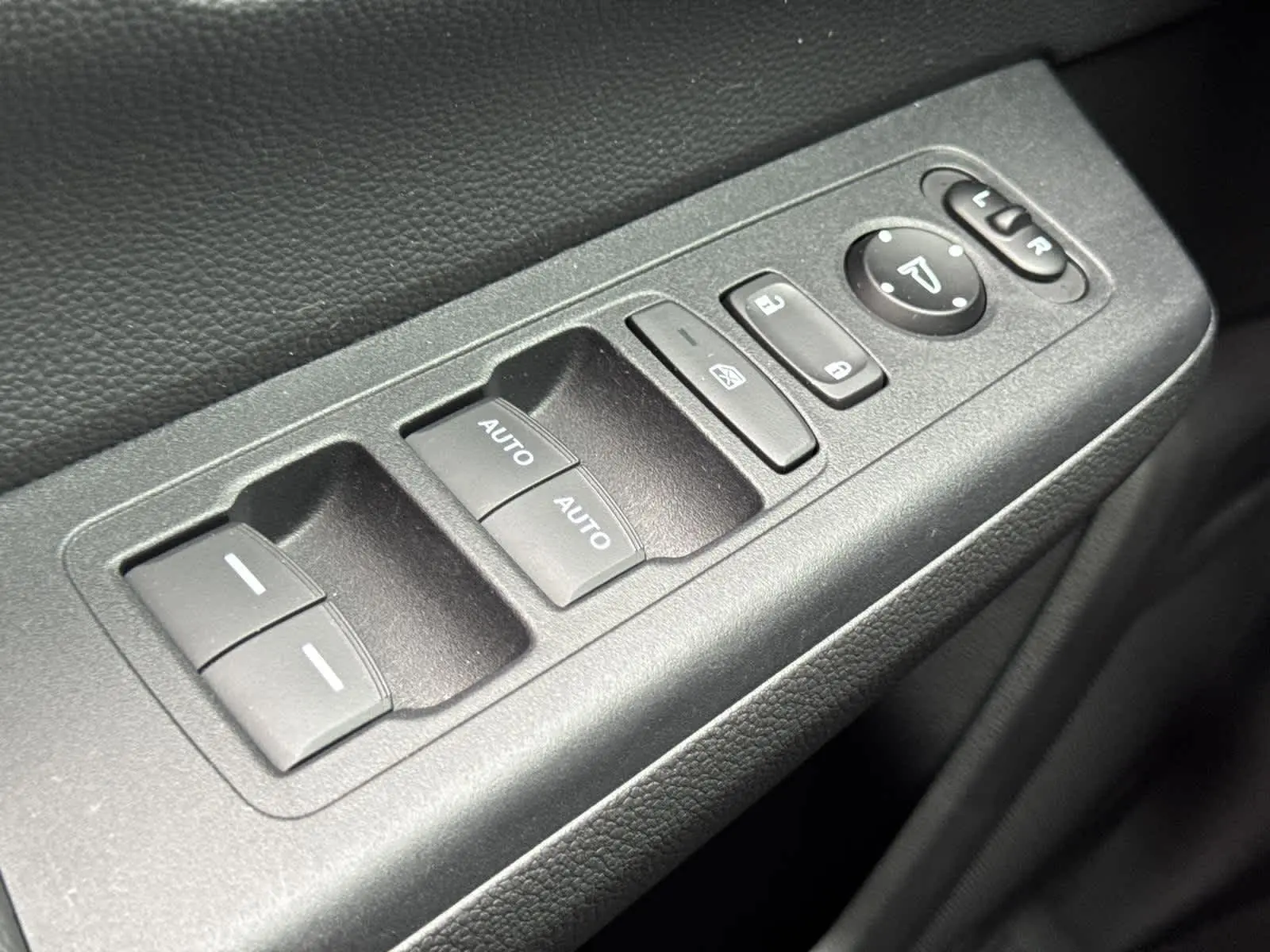 2023 Honda CR-V EX photo 23