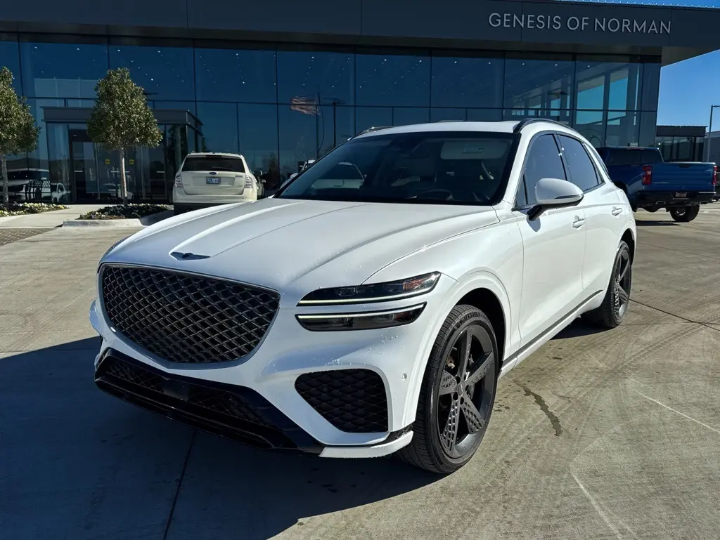 2023 GENESIS GV70 Sport's photo