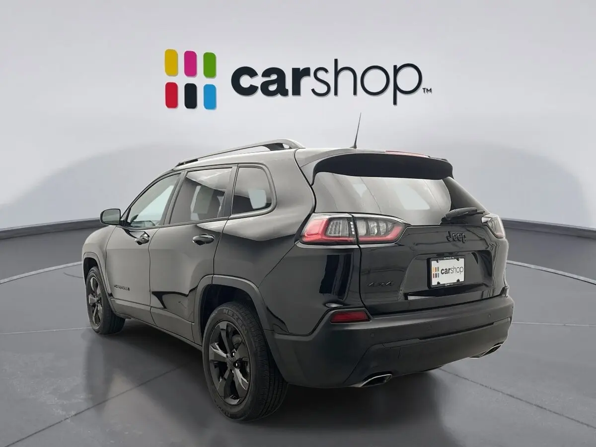 2019 Jeep Cherokee Altitude photo 2