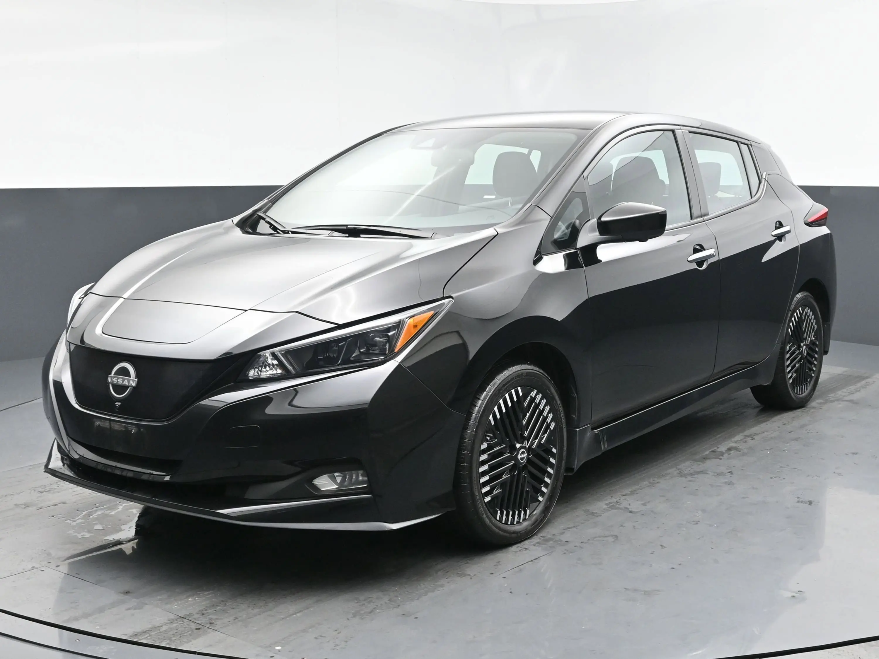 2023 Nissan Leaf