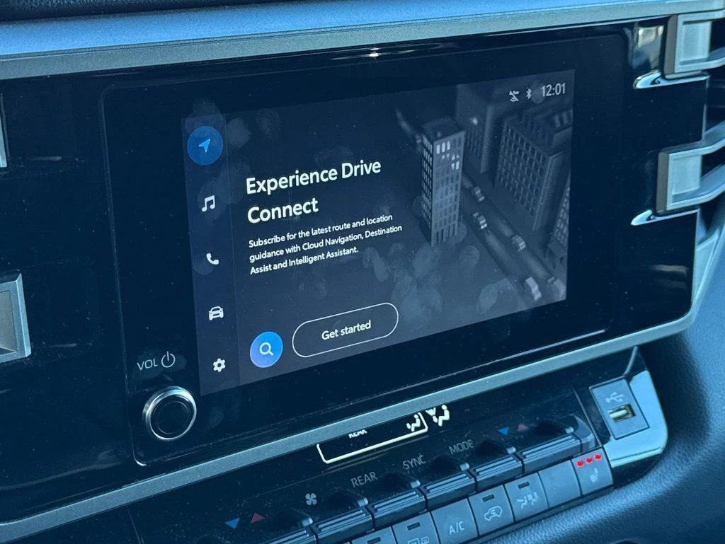 2025 Toyota Sequoia SR5 - Photo 15