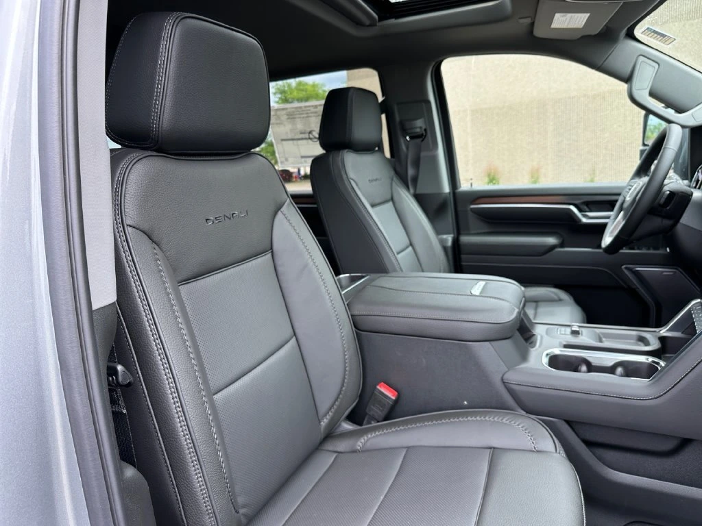 2026 GMC Sierra 3500HD Denali - Photo 53