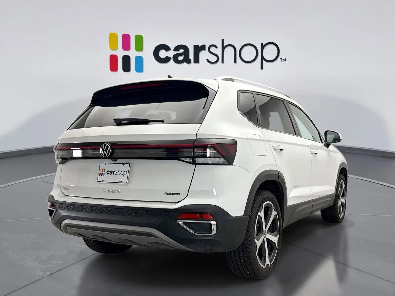 2025 Volkswagen Taos SEL photo 4