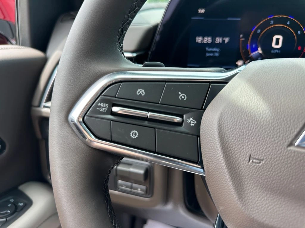2026 Chevrolet Suburban LT - Photo 14