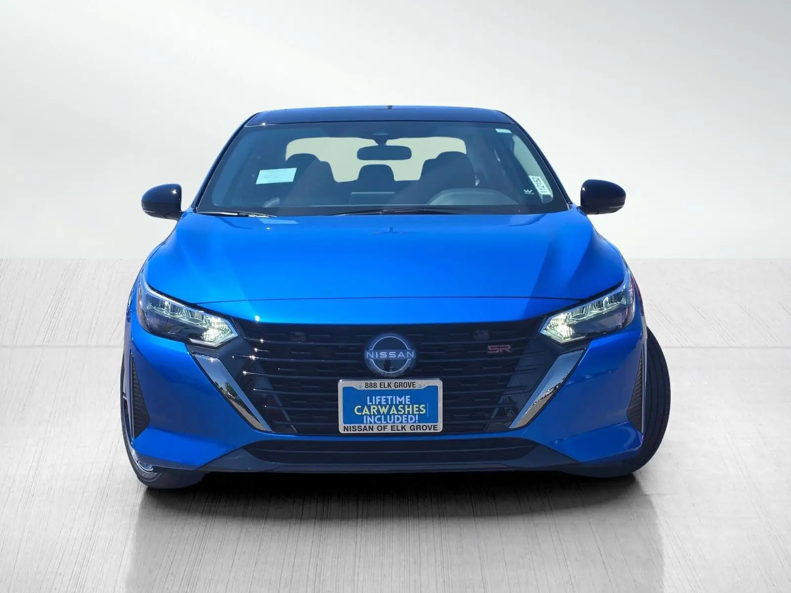 2025 Nissan Sentra SR photo 2