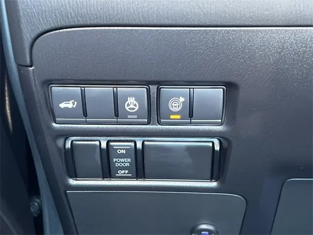 2023 Nissan Armada SL photo 11