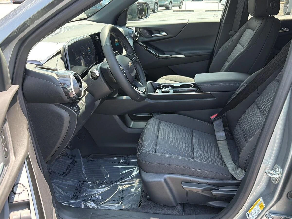 2026 Chevrolet Equinox LT - Photo 10