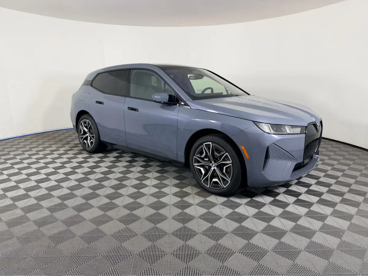 2026 BMW iX 60's photo
