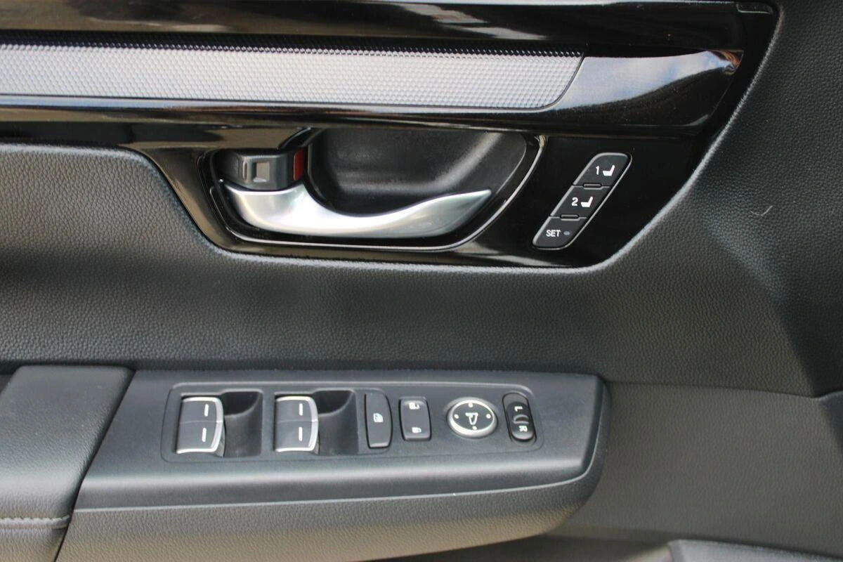 2024 Honda CR-V EX-L - Photo 17