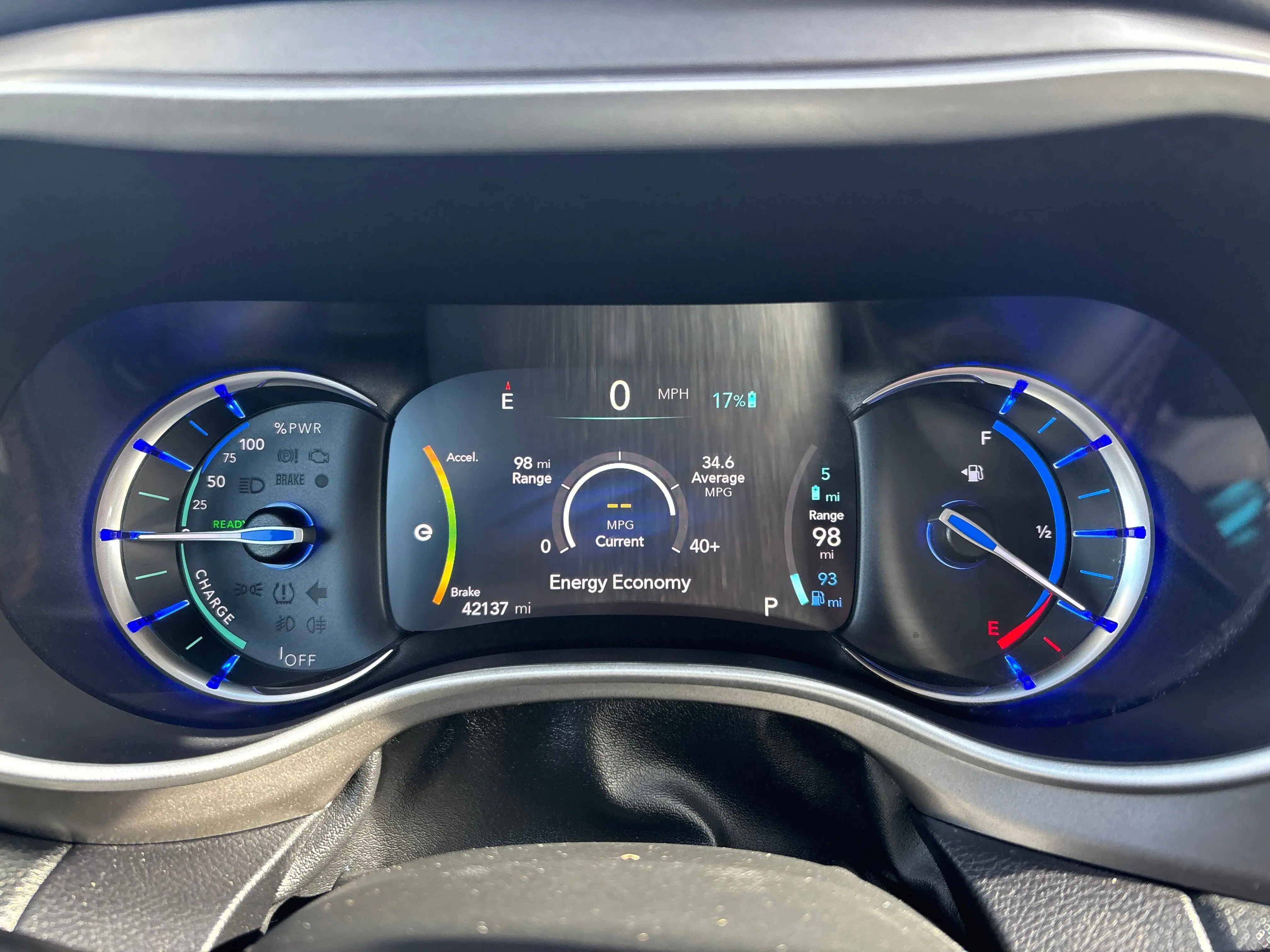 2020 Chrysler Pacifica Hybrid Touring L photo 11