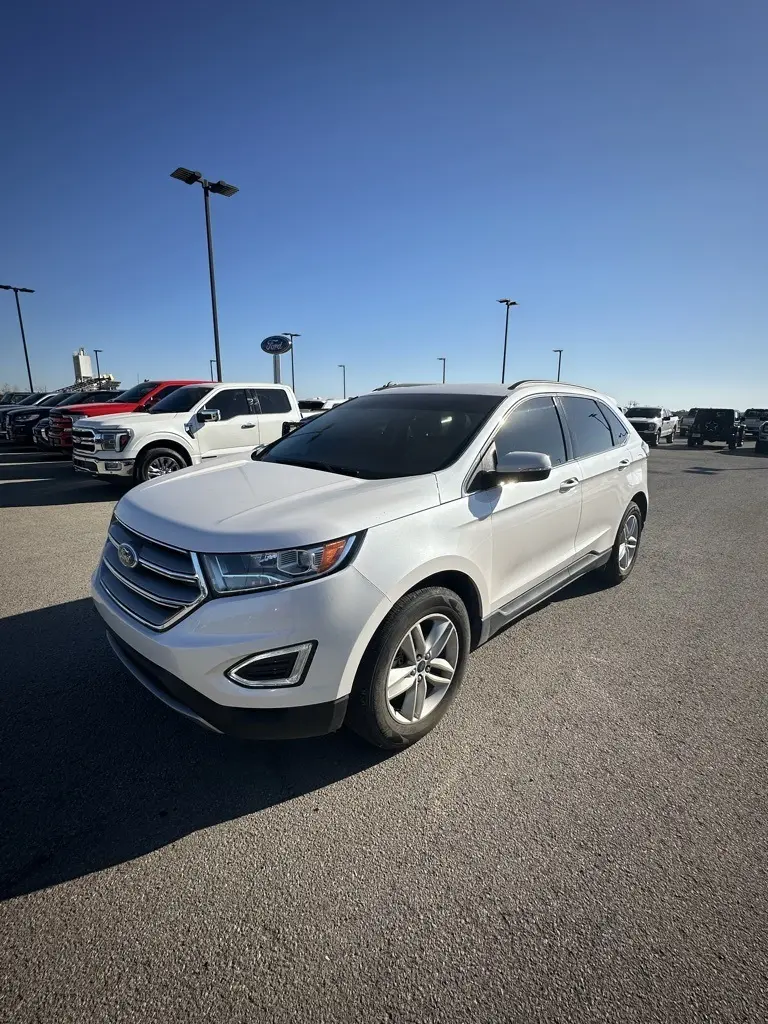 2018 Ford Edge SEL photo 4