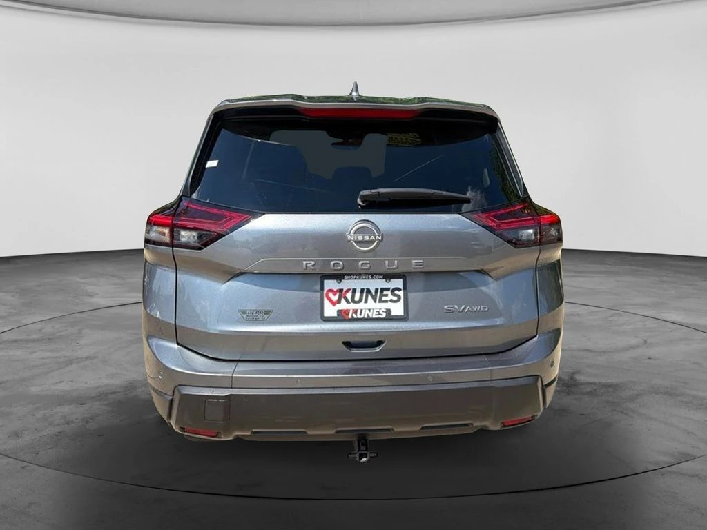 2024 Nissan Rogue SV - Photo 9
