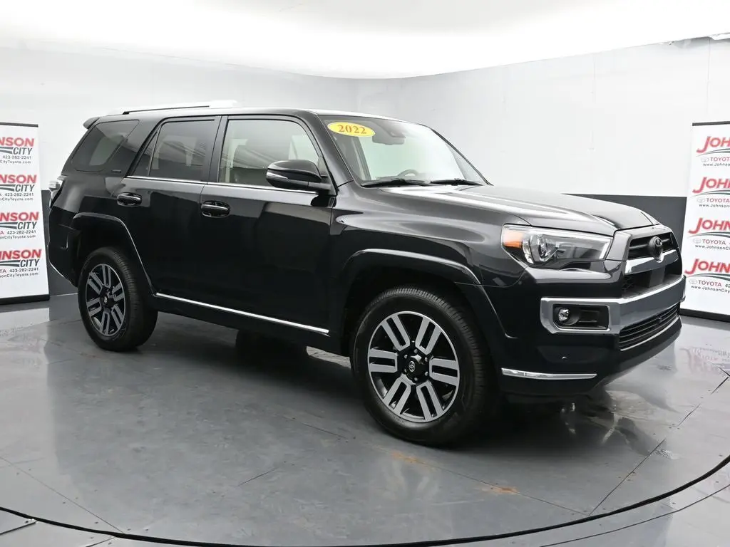 2022 Toyota 4Runner Limited 4WD photo 2