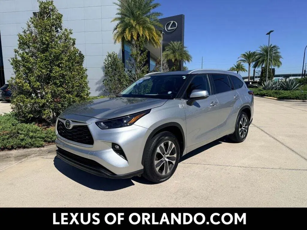 2023 Toyota Highlander XLE