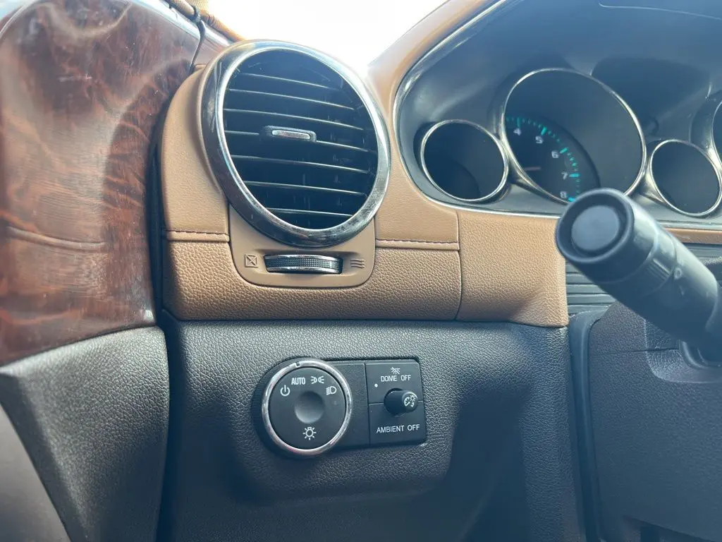 2016 Buick Enclave Leather photo 21