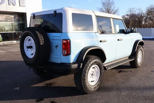 2025 Ford Bronco Heritage First Edition photo 3