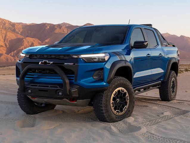 New Chevrolet Colorado Trail Boss in Summit White