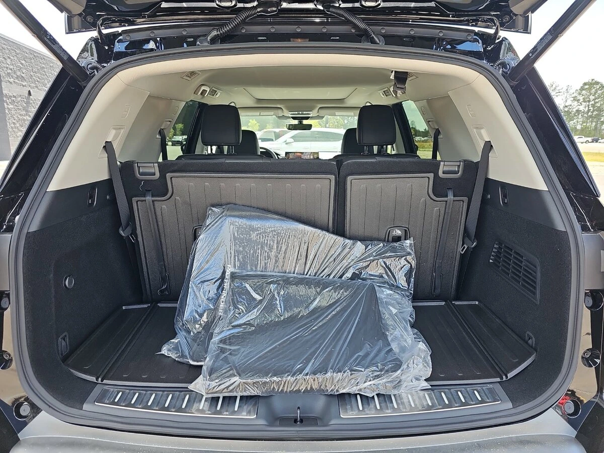 2026 Nissan Pathfinder Platinum - Photo 16