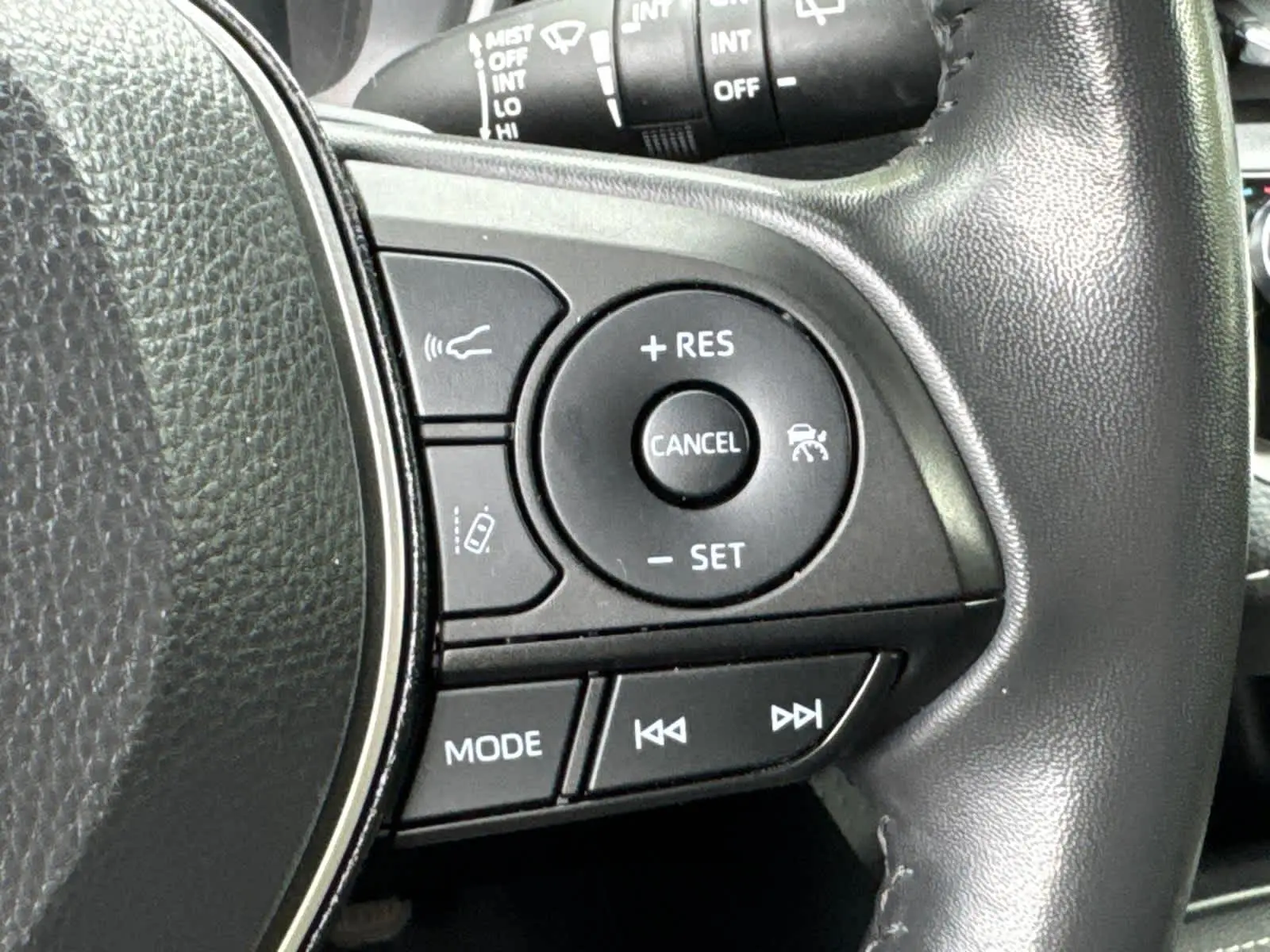 2022 Toyota Corolla SE photo 20