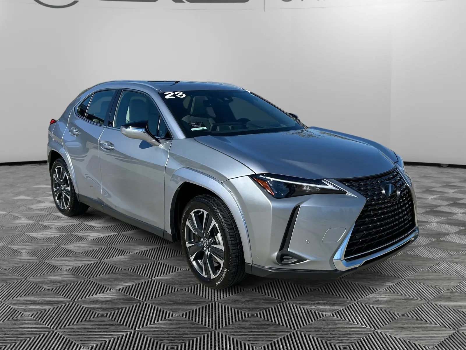 2022 Lexus UX 250h photo 5