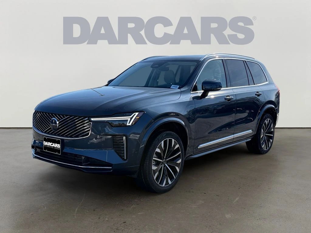 2026 Volvo - image 3