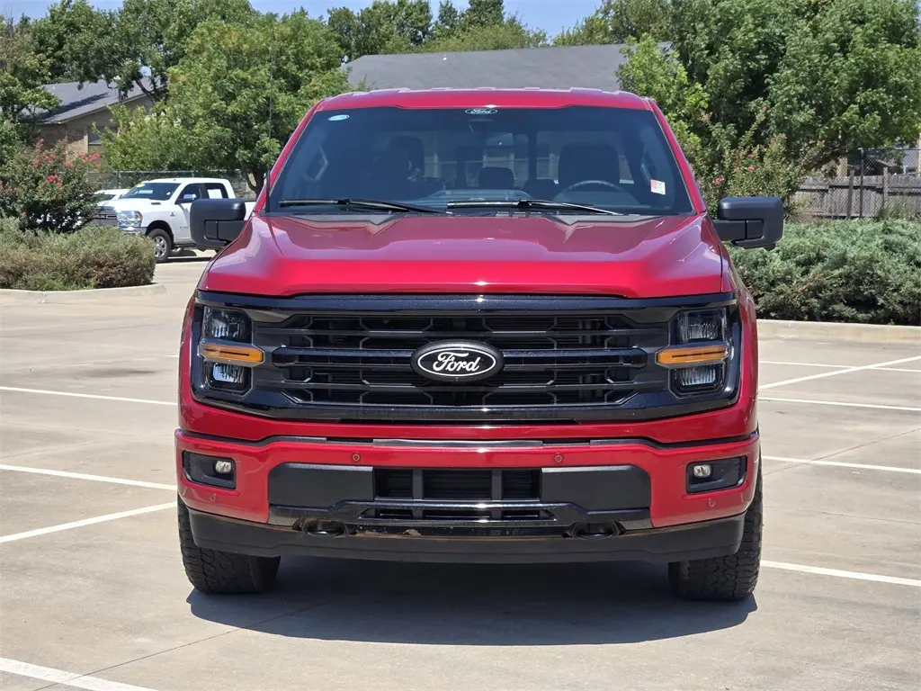 2024 Ford F-150 XLT photo 2