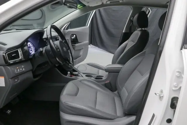 2019 Kia Niro EX Touring S photo 24
