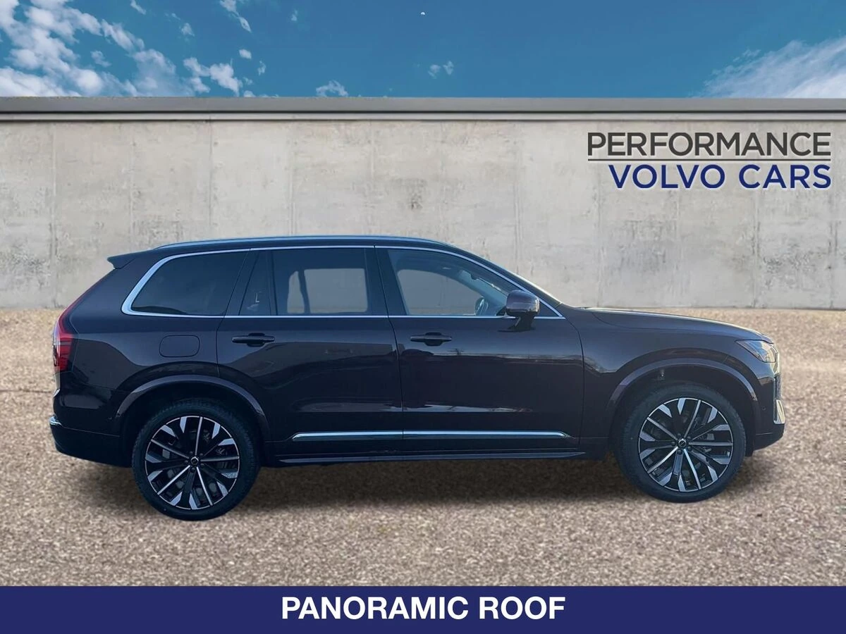 2026 Volvo - image 7