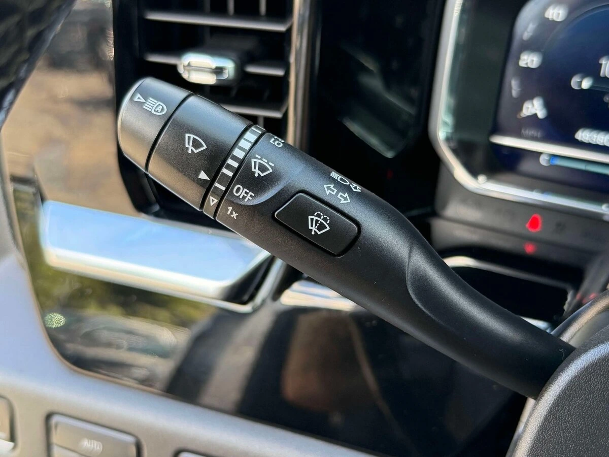 2022 Chevrolet Silverado 1500 RST - Photo 16