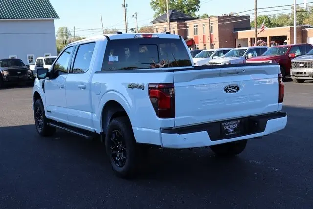 2025 Ford F-150 XLT photo 19