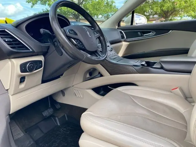 2018 Lincoln MKX Reserve photo 17