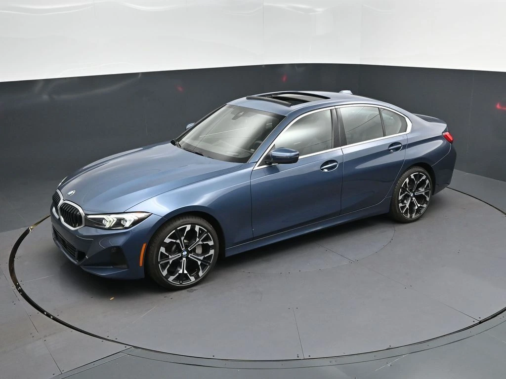 2025 BMW 3 Series 330i Sedan's photo