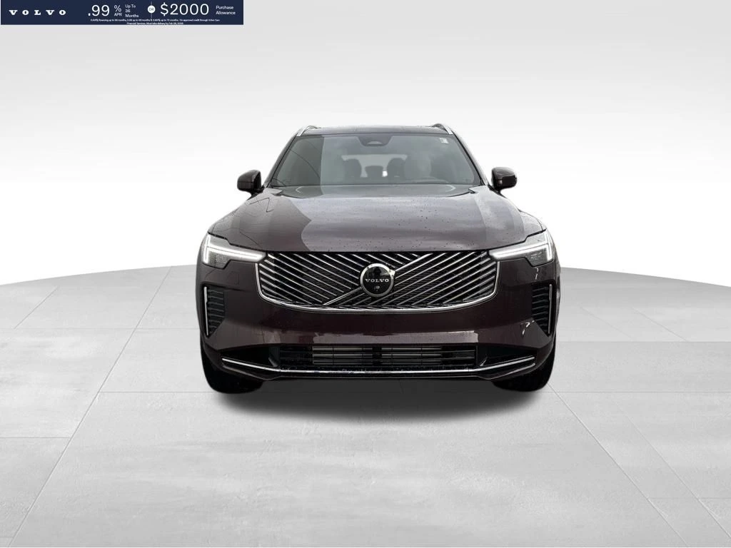 2026 Volvo - image 8