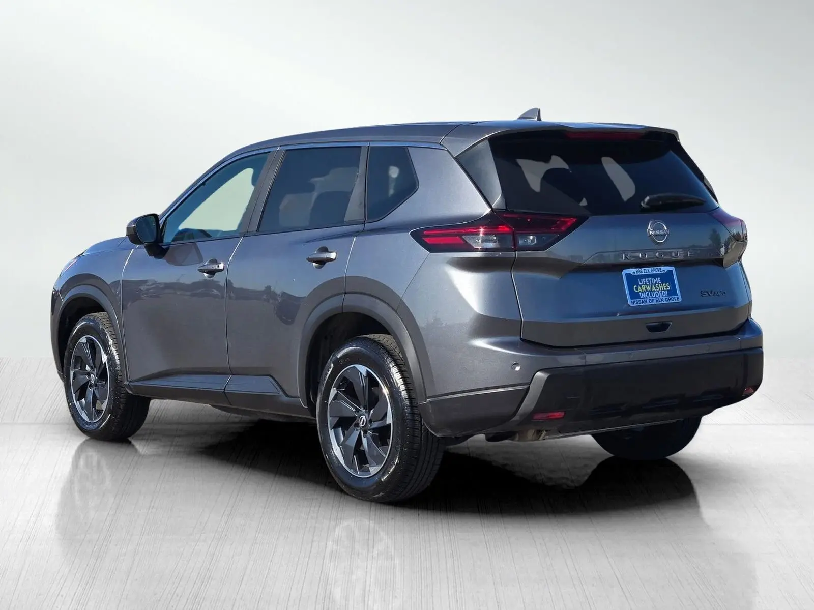 2024 Nissan Rogue SV photo 7