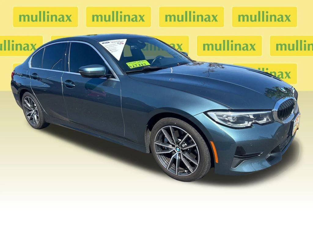 2021 BMW 3 Series 330i Sedan's photo