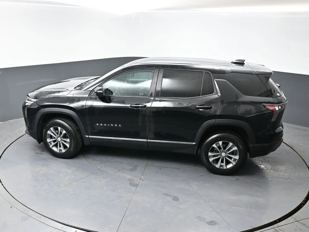2025 Chevrolet Equinox LT - Photo 18