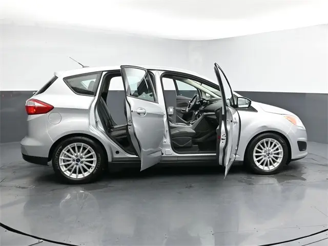 2016 Ford C-Max Hybrid SE photo 33