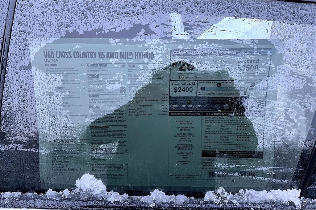 2026 Volvo - image 14